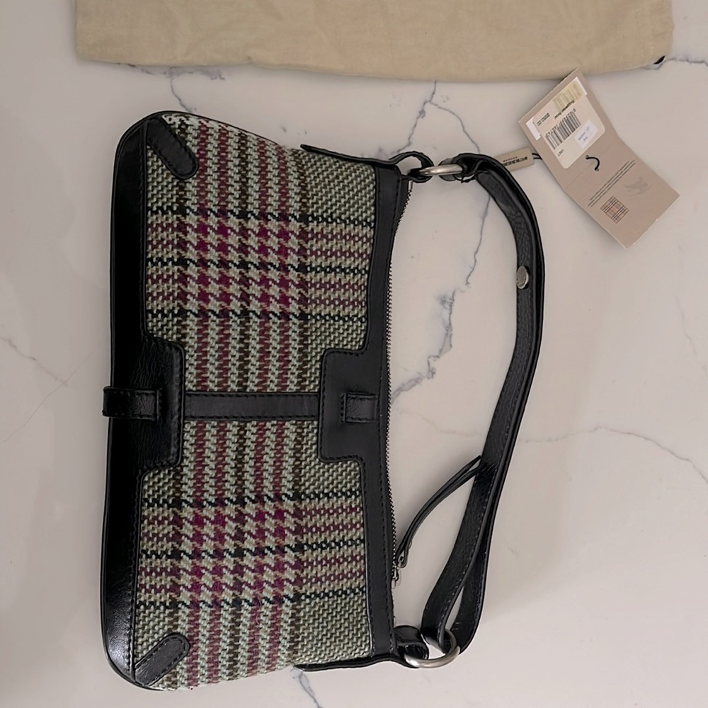 NWT Burberry Pochette